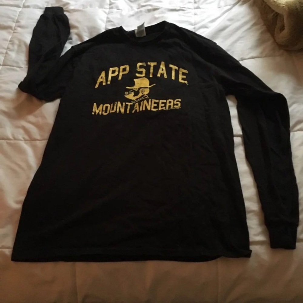 NWOT Appalachian state university t shirt